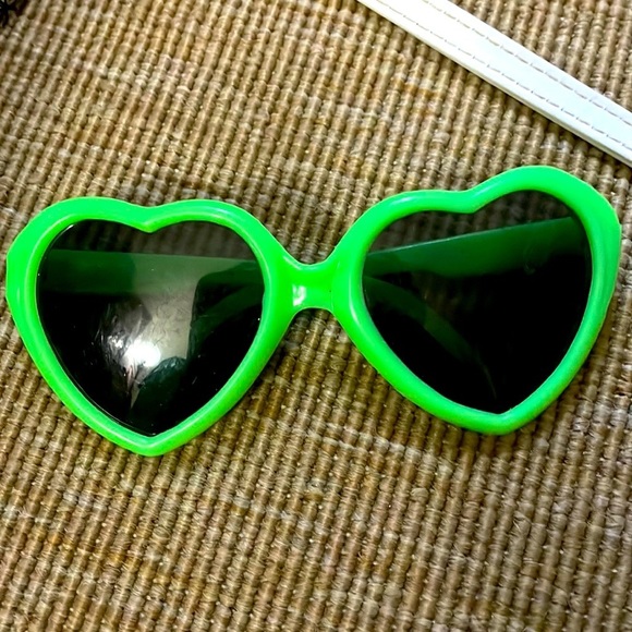 Accessories - (bundle 2/$19) Green Heart Shades